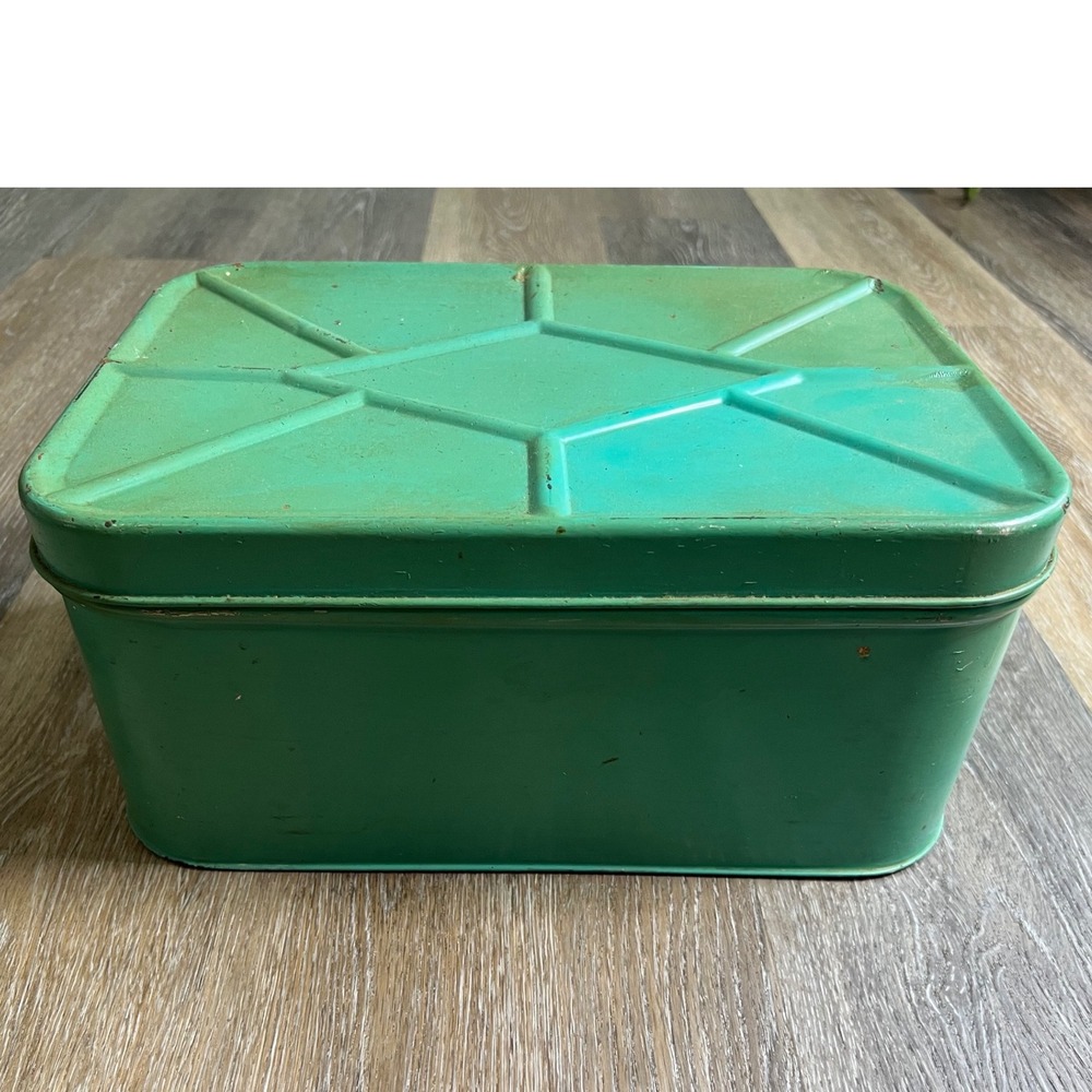 Bread Box Unisex OS Green Vintage Metal Embossed Diamond Storage Tin